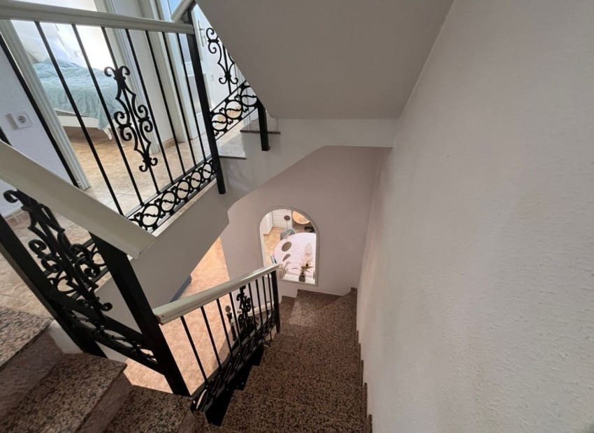 3 soveværelse Villa til salg i Villamartin med swimmingpool - € 255.000 (Ref: 9761485)