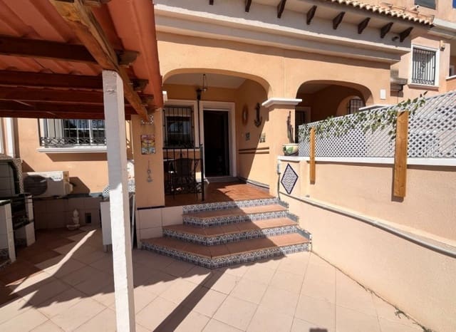 3 soveværelse Villa til salg i Villamartin, Orihuela med swimmingpool - € 255.000 (Ref: 9761485)