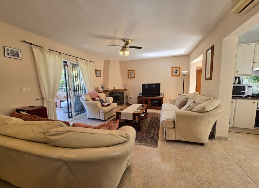 4 bedroom Villa for sale in Altea la Vella with pool - € 649,000 (Ref: 9784415)