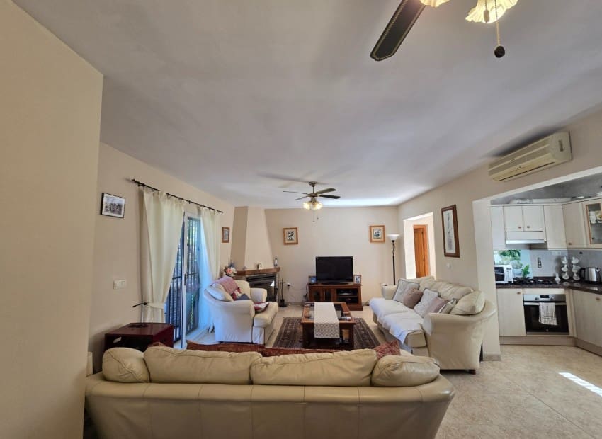 4 bedroom Villa for sale in Altea la Vella with pool - € 649,000 (Ref: 9784415)