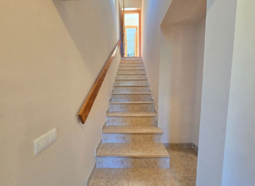 4 bedroom Villa for sale in Altea la Vella with pool - € 649,000 (Ref: 9784415)