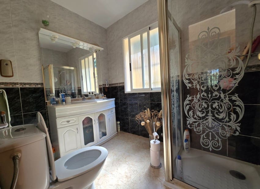 4 bedroom Villa for sale in Altea la Vella with pool - € 649,000 (Ref: 9784415)