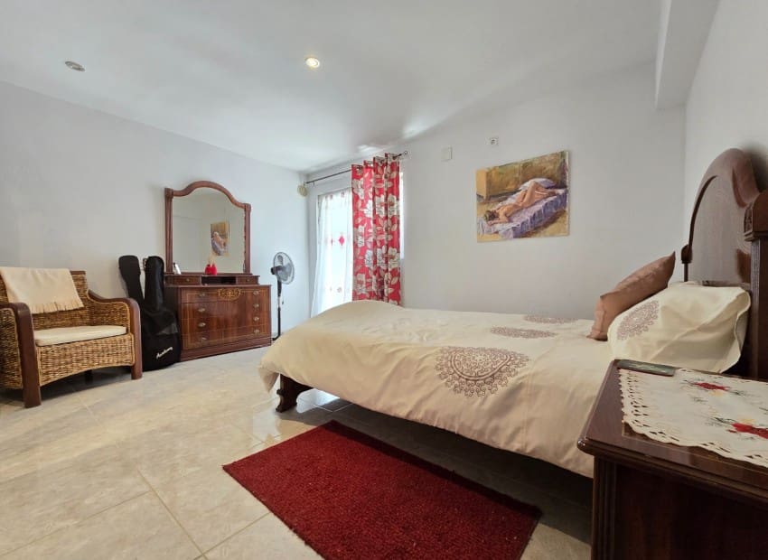 4 bedroom Villa for sale in Altea la Vella with pool - € 649,000 (Ref: 9784415)