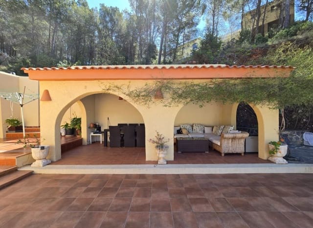 4 bedroom Villa for sale in Altea la Vella, Altea with pool - € 649,000 (Ref: 9784415)