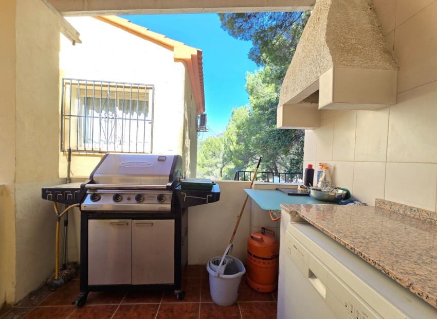 4 bedroom Villa for sale in Altea la Vella with pool - € 649,000 (Ref: 9784415)