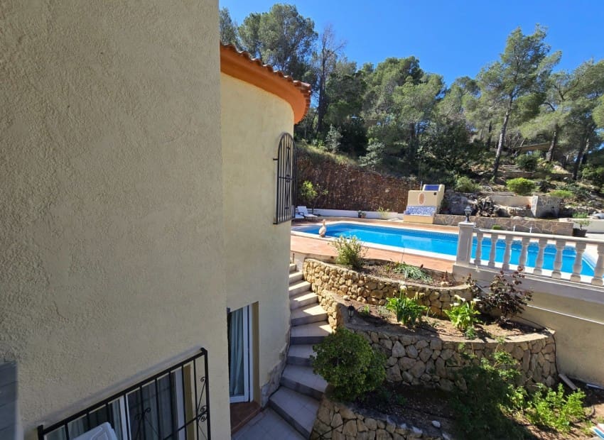 4 bedroom Villa for sale in Altea la Vella with pool - € 649,000 (Ref: 9784415)