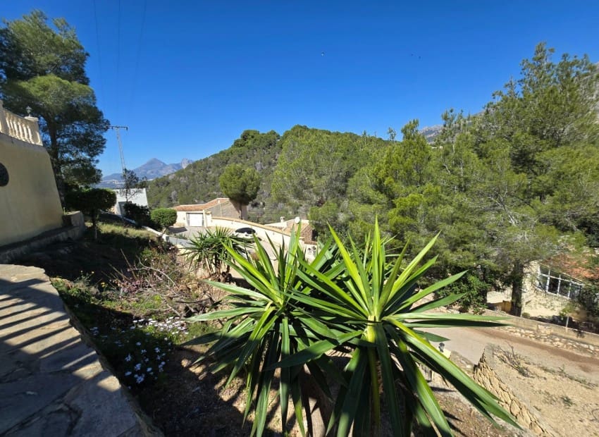 4 bedroom Villa for sale in Altea la Vella with pool - € 649,000 (Ref: 9784415)