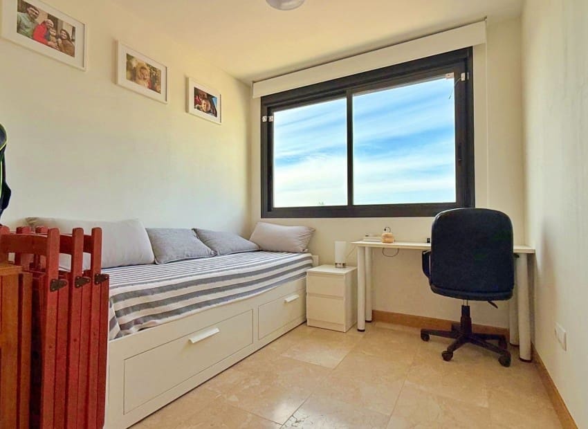 2 soveværelse Lejlighed til salg i Campoamor med swimmingpool garage - € 299.000 (Ref: 9789833)