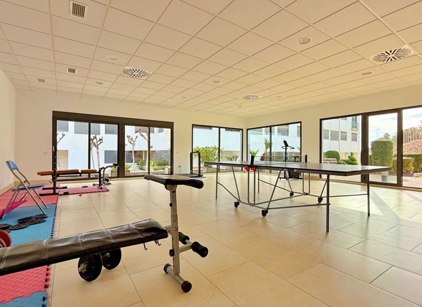 2 soveværelse Lejlighed til salg i Campoamor med swimmingpool garage - € 299.000 (Ref: 9789833)