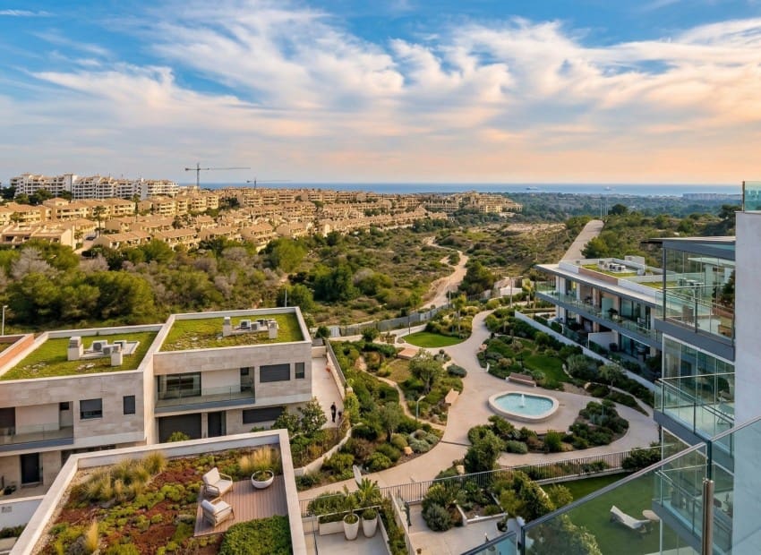 2 soveværelse Lejlighed til salg i Campoamor med swimmingpool garage - € 299.000 (Ref: 9789833)