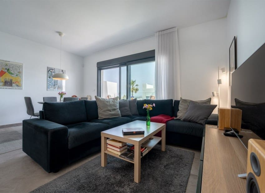 2 sypialnia Penthouse na sprzedaż w Torrevieja z basenem - 319 900 € (Ref: 9802782)