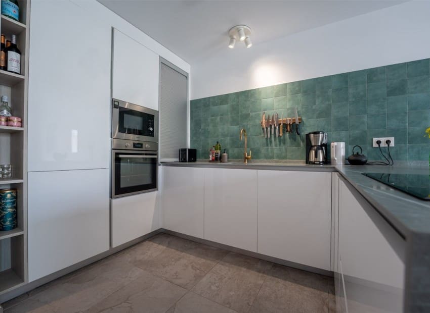 2 sypialnia Penthouse na sprzedaż w Torrevieja z basenem - 319 900 € (Ref: 9802782)