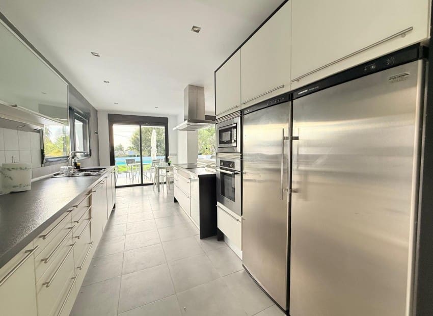 4 camera da letto Villa in vendita in Altea con piscina garage - 880.000 € (Rif: 9805398)