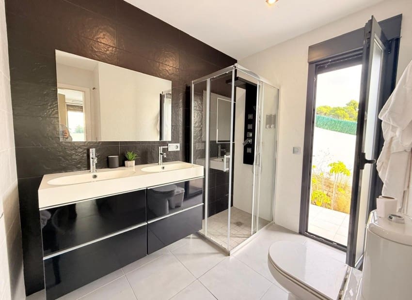 4 camera da letto Villa in vendita in Altea con piscina garage - 880.000 € (Rif: 9805398)