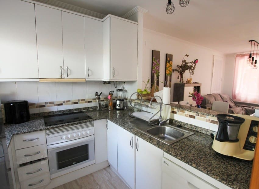 2 soveværelse Villa til salg i Calpe / Calp med swimmingpool - € 285.000 (Ref: 9805539)