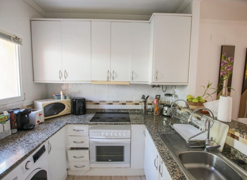 2 soveværelse Villa til salg i Calpe / Calp med swimmingpool - € 285.000 (Ref: 9805539)