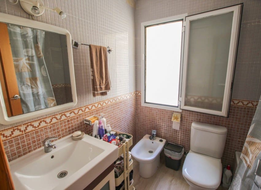 2 soveværelse Villa til salg i Calpe / Calp med swimmingpool - € 285.000 (Ref: 9805539)