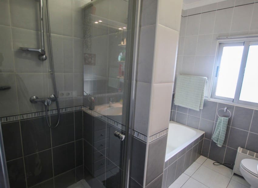 3 sovrum Villa till salu i Calpe / Calp med pool - 540 000 € (Ref: 9805540)