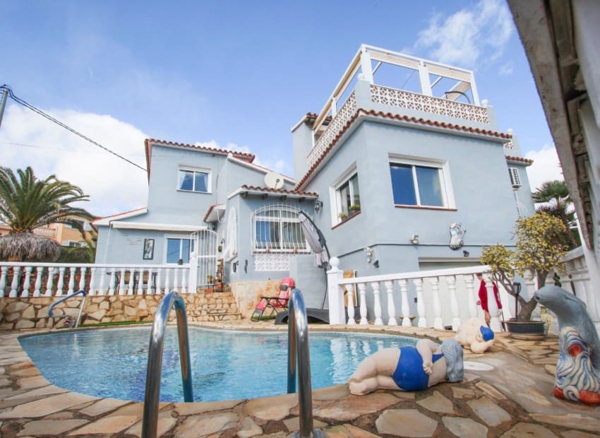 3 sovrum Villa till salu i Calpe / Calp med pool - 540 000 € (Ref: 9805540)