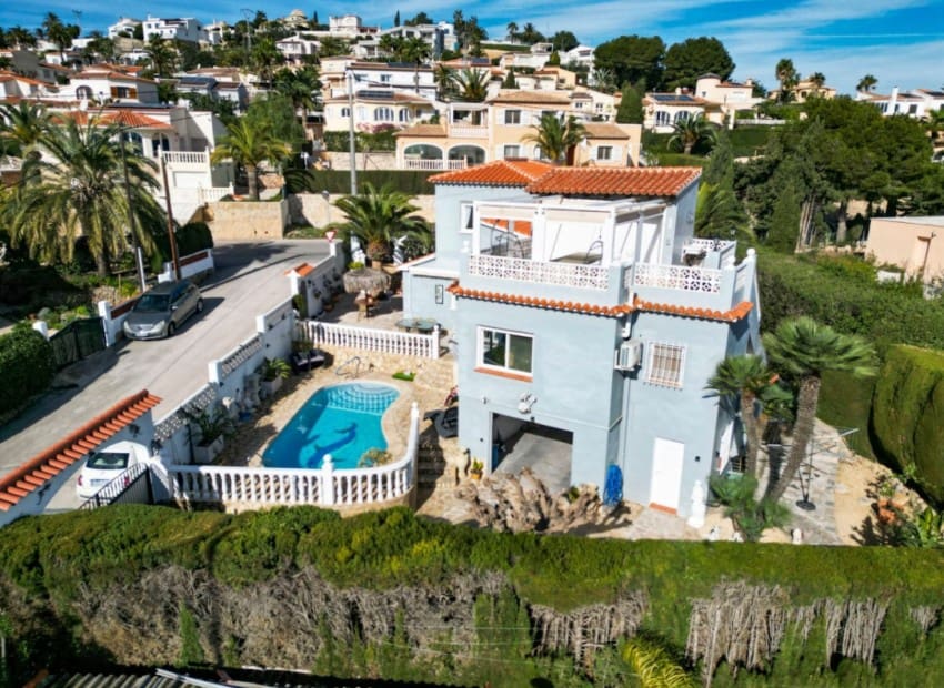 3 sovrum Villa till salu i Calpe / Calp med pool - 540 000 € (Ref: 9805540)