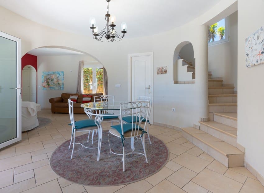 3 chambre Villa/Maison à vendre à Javea / Xabia avec piscine - 625 000 € (Ref: 9805541)