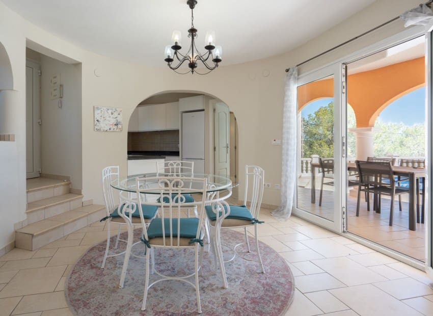 3 chambre Villa/Maison à vendre à Javea / Xabia avec piscine - 625 000 € (Ref: 9805541)