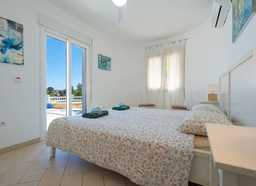 3 chambre Villa/Maison à vendre à Javea / Xabia avec piscine - 625 000 € (Ref: 9805541)
