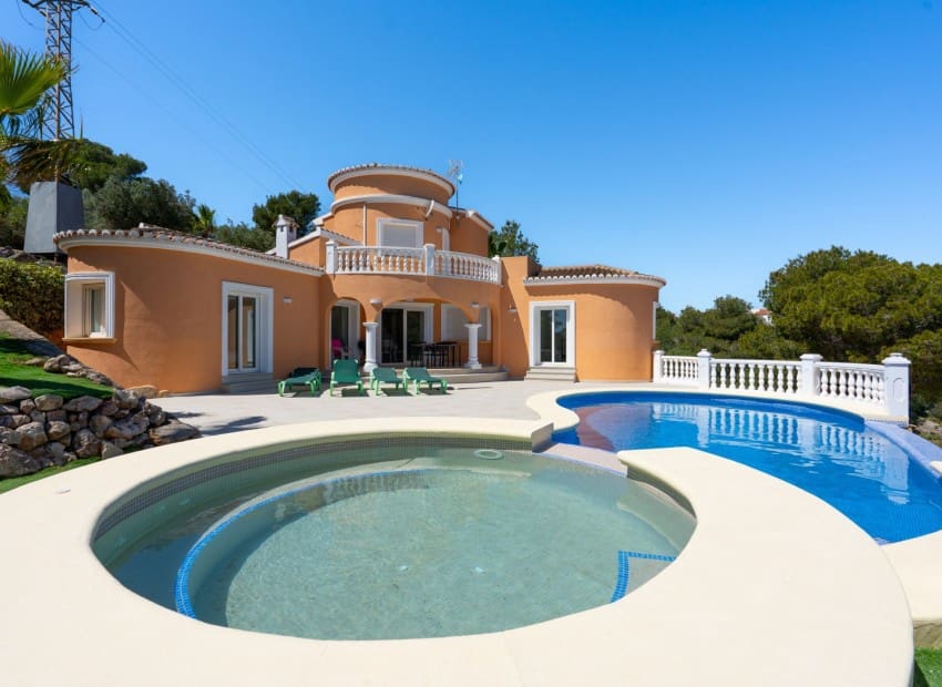 3 chambre Villa/Maison à vendre à Javea / Xabia avec piscine - 625 000 € (Ref: 9805541)
