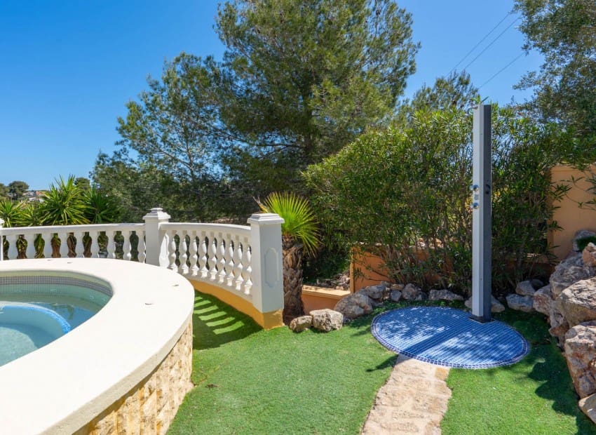 3 chambre Villa/Maison à vendre à Javea / Xabia avec piscine - 625 000 € (Ref: 9805541)