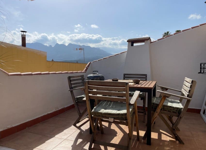 2 bedroom Townhouse for sale in Callosa d'En Sarria with pool - € 159,000 (Ref: 9818456)
