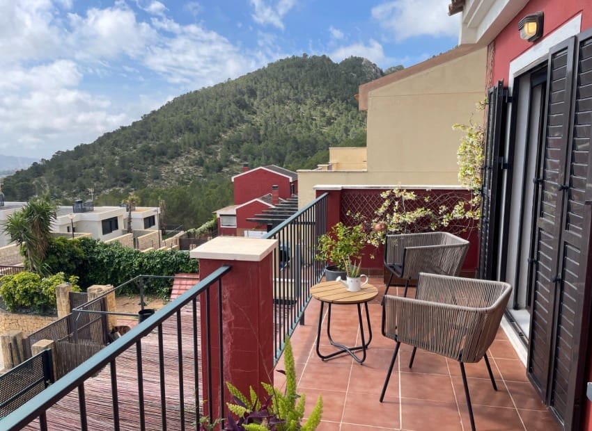 2 soveværelse Villa til salg i Polop med swimmingpool - € 319.000 (Ref: 9819157)