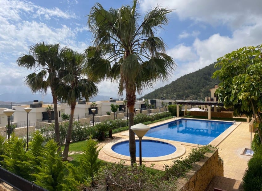 2 soveværelse Villa til salg i Polop med swimmingpool - € 319.000 (Ref: 9819157)
