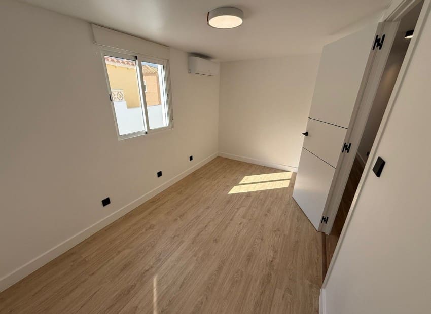 4 camera da letto Villa in vendita in Alfaz del Pi / L'Alfas del Pi con piscina - 395.000 € (Rif: 9821018)