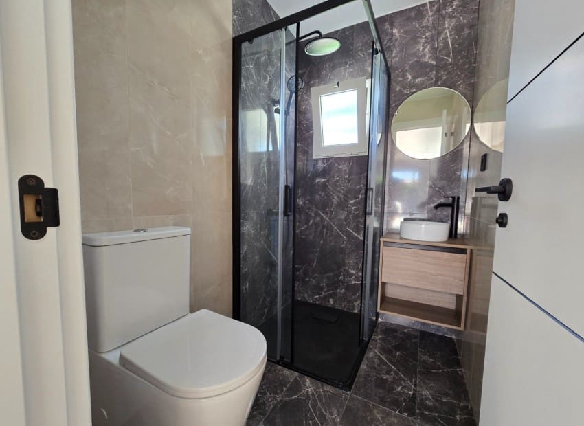 4 quarto Moradia para venda em Alfaz del Pi / L'Alfas del Pi com piscina - 395 000 € (Ref: 9821018)