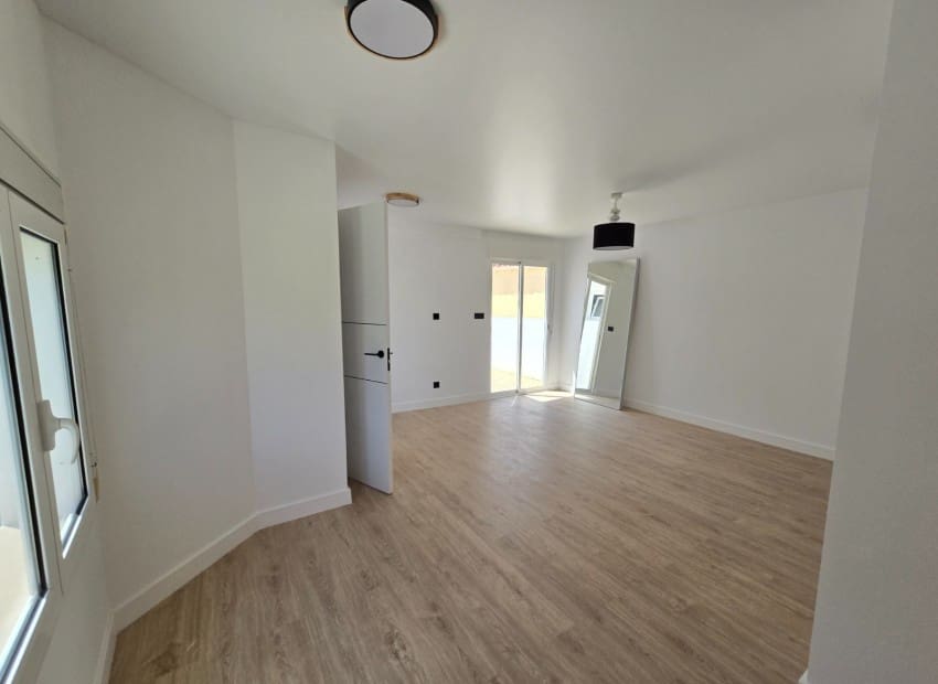 4 quarto Moradia para venda em Alfaz del Pi / L'Alfas del Pi com piscina - 395 000 € (Ref: 9821018)