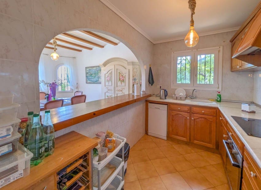 Chalet de 4 habitaciones en Dénia en venta con piscina - 565.000 € (Ref: 9827496)