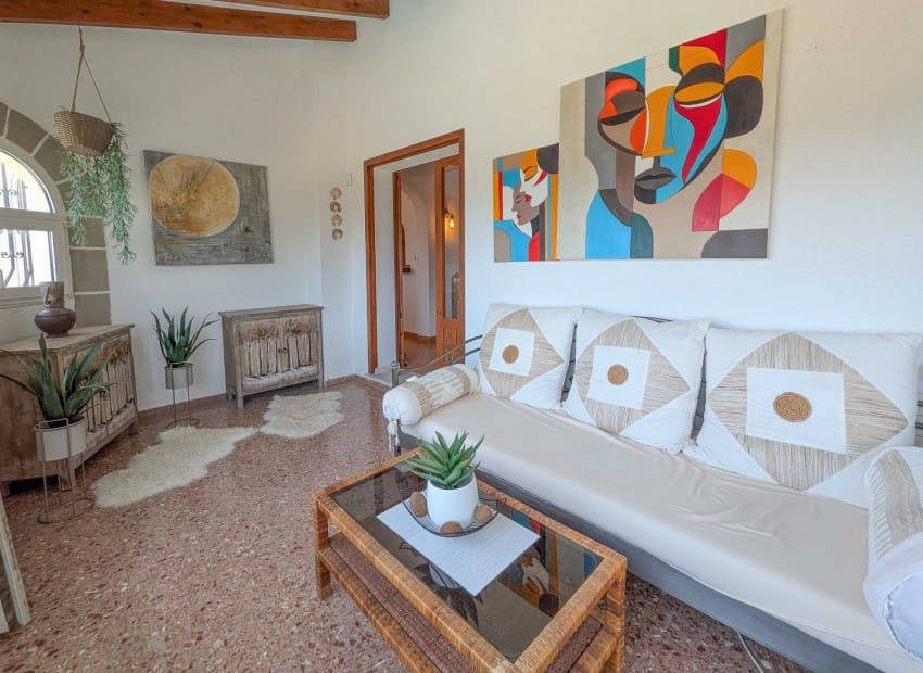 Chalet de 4 habitaciones en Dénia en venta con piscina - 565.000 € (Ref: 9827496)