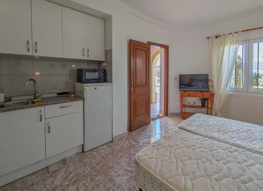 Chalet de 4 habitaciones en Dénia en venta con piscina - 565.000 € (Ref: 9827496)