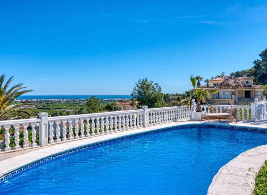 3 sypialnia Willa na sprzedaż w Javea / Xabia z basenem - 995 000 € (Ref: 9827497)