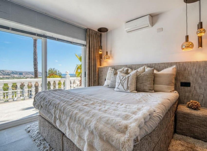 3 sypialnia Willa na sprzedaż w Javea / Xabia z basenem - 995 000 € (Ref: 9827497)