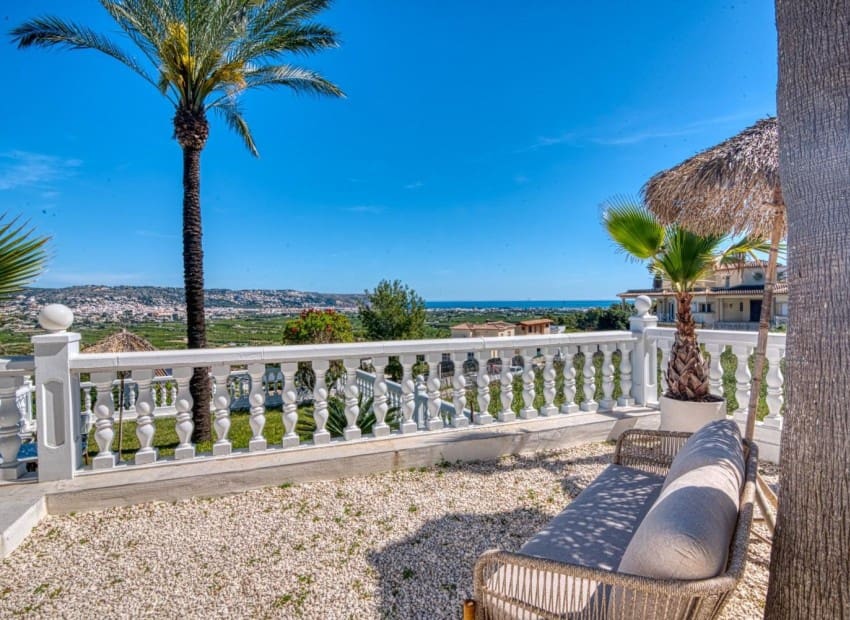3 sypialnia Willa na sprzedaż w Javea / Xabia z basenem - 995 000 € (Ref: 9827497)