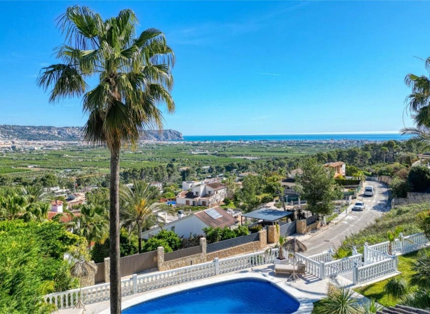 3 sypialnia Willa na sprzedaż w Javea / Xabia z basenem - 995 000 € (Ref: 9827497)