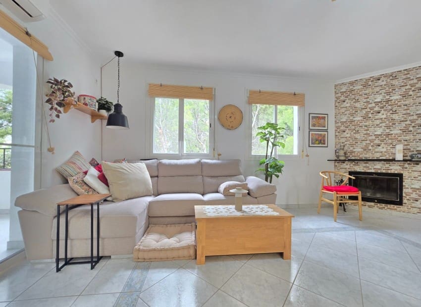 3 bedroom Villa for sale in Altea la Vella with pool - € 545,000 (Ref: 9841091)