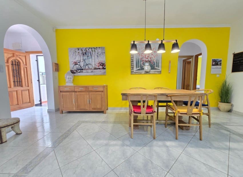 3 bedroom Villa for sale in Altea la Vella with pool - € 545,000 (Ref: 9841091)