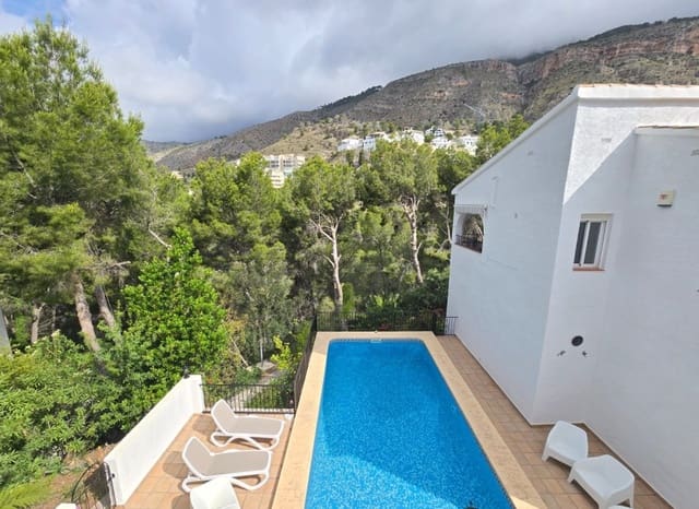 3 soveværelse Villa til salg i Altea la Vella, Altea med swimmingpool - € 545.000 (Ref: 9841091)