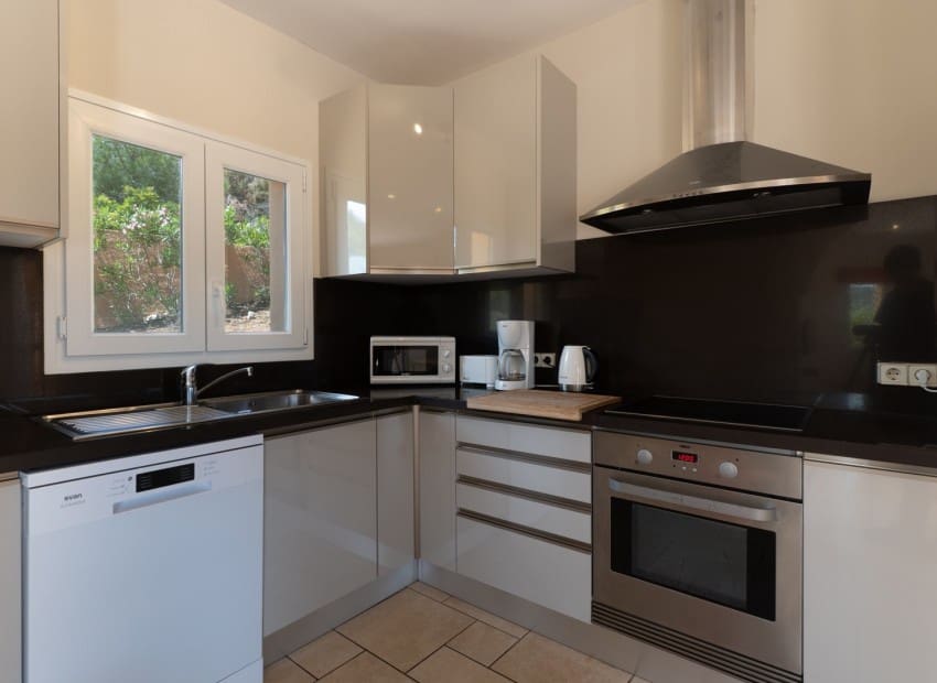 Chalet de 3 habitaciones en Javea / Xàbia en venta con piscina - 750.000 € (Ref: 9841704)