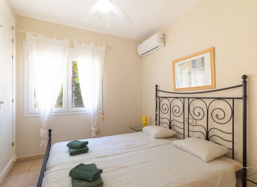 Chalet de 3 habitaciones en Javea / Xàbia en venta con piscina - 750.000 € (Ref: 9841704)