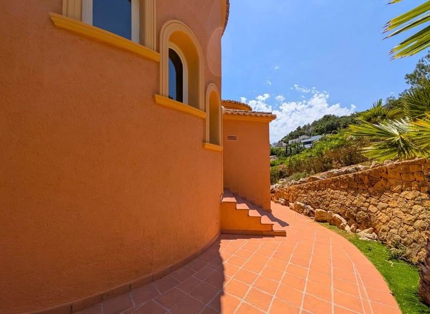Chalet de 3 habitaciones en Javea / Xàbia en venta con piscina - 750.000 € (Ref: 9841704)