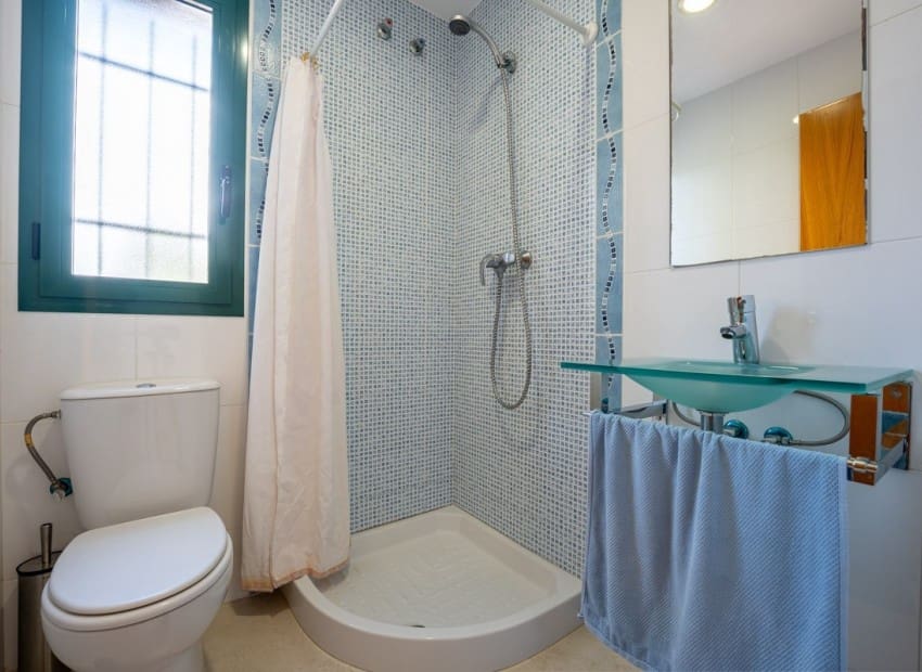Chalet de 3 habitaciones en Ciudad Quesada en venta con piscina garaje - 330.000 € (Ref: 9844371)