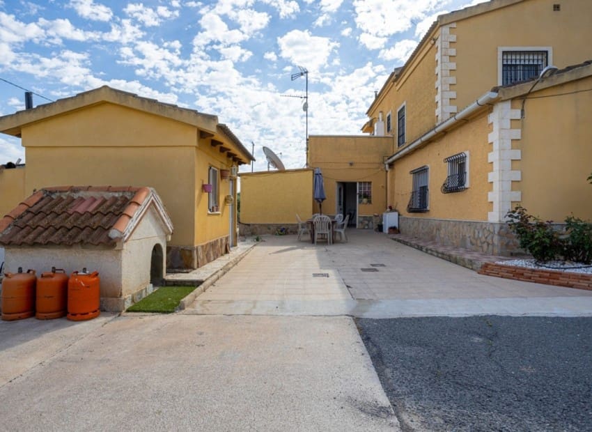 5 soveværelse Villa til salg i Elche / Elx med swimmingpool garage - € 510.000 (Ref: 9850335)